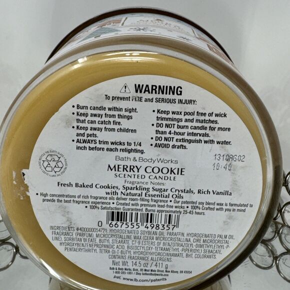 New Bath & Body Works Merry Cookie Candle 3 Wick 14.5 Oz - Picture 5 of 5